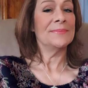 Meet your Posher, Brenda